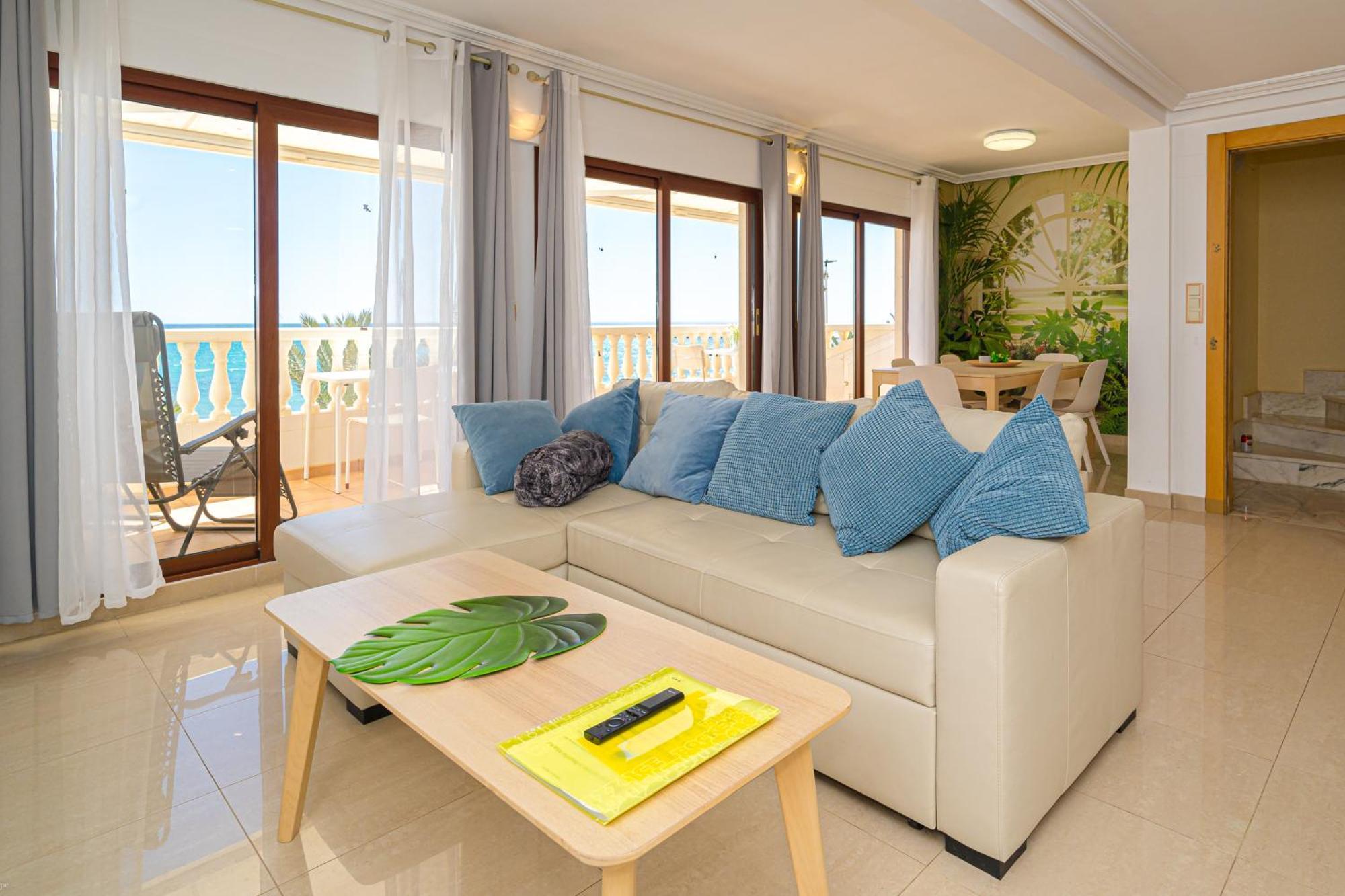 Front Line Apartment Jakarta 2 엘 캄펠로 외부 사진