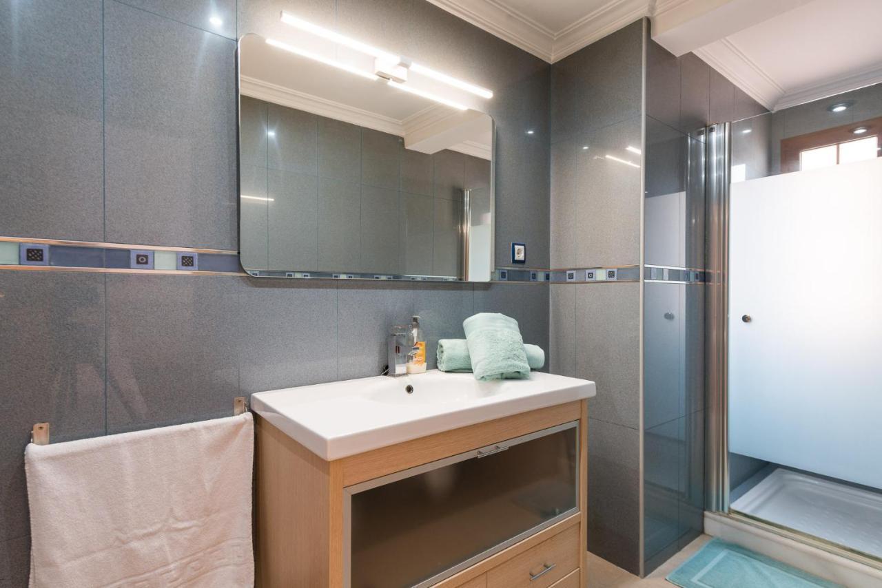 Front Line Apartment Jakarta 2 엘 캄펠로 외부 사진